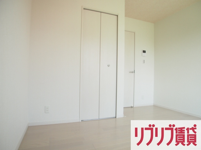 フォルビテッツァ松ヶ丘の居間・リビング