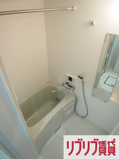 フォルビテッツァ松ヶ丘の浴室