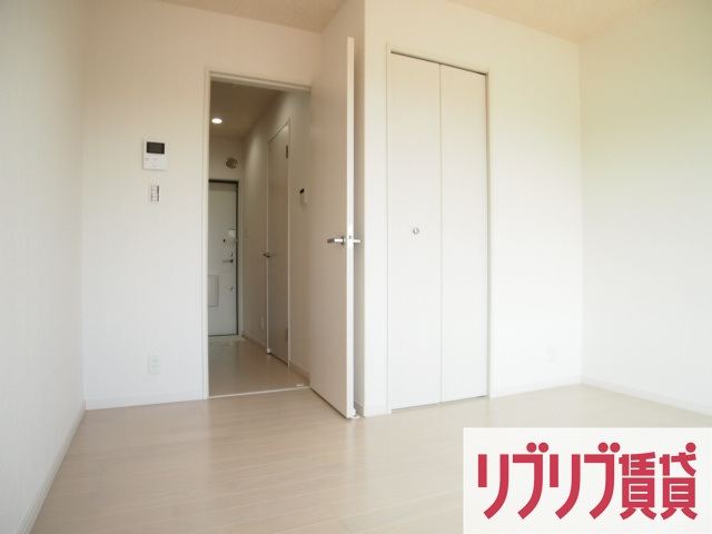 フォルビテッツァ松ヶ丘の居間・リビング