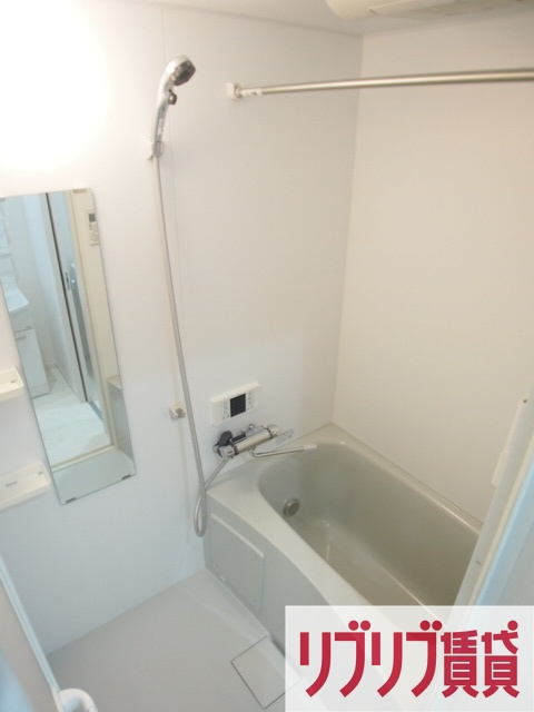 フォルビテッツァ松ヶ丘の浴室