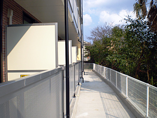 【バルコニー】 | ラージヒルN