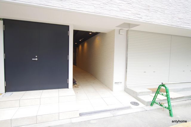 R SQUARE東天満　仲介手数料無料のエントランス