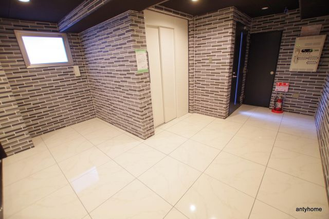 R SQUARE東天満　仲介手数料無料のロビー