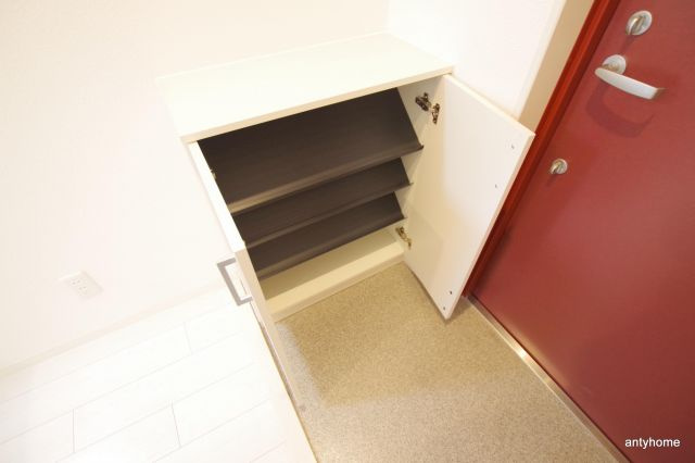 R SQUARE東天満　仲介手数料無料の玄関