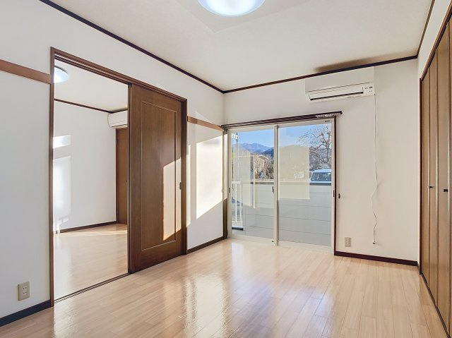 レジデンスアリーイコの洋室|ゆったりした洋室です