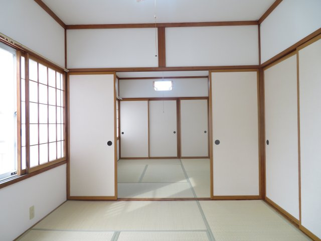 レジデンスベルツリーBの和室