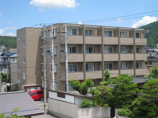 ガーデンヒルズ小白川の外観