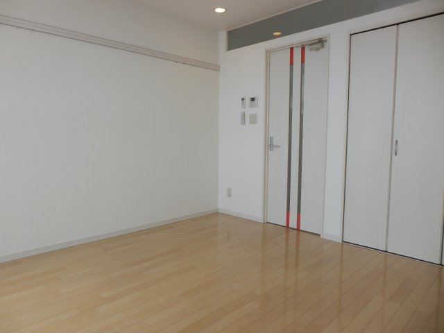 ガーデンヒルズ小白川の洋室