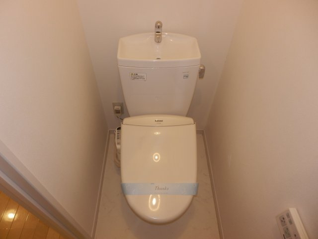 ガーデンヒルズ小白川のトイレ