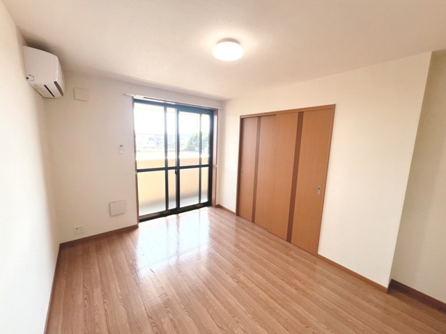 イーストプレイスの居間・リビング