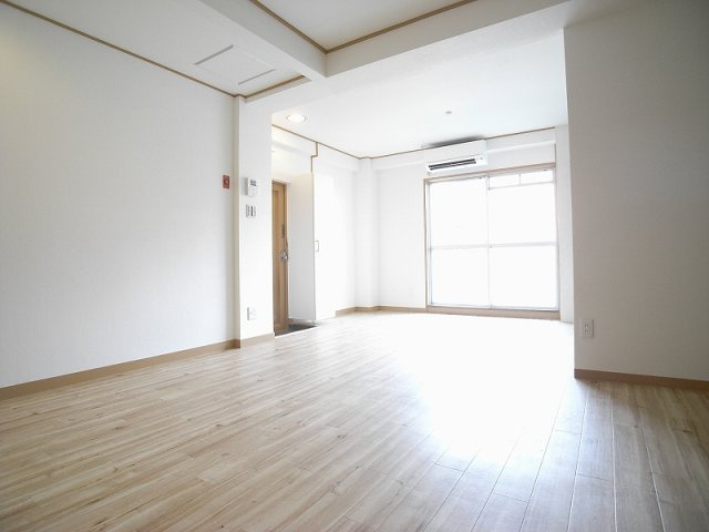  | Comfy鴻池新田駅前