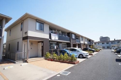 【駐車場】 | 【シャーメゾン】ラスリーズC棟 | 南向きなので陽当たり良好です。