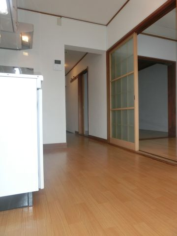 森マンションの居間・リビング|森マンション　ダイニング