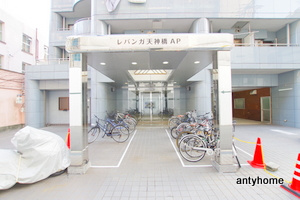 レバンガ天神橋AP　仲介手数料無料のエントランス