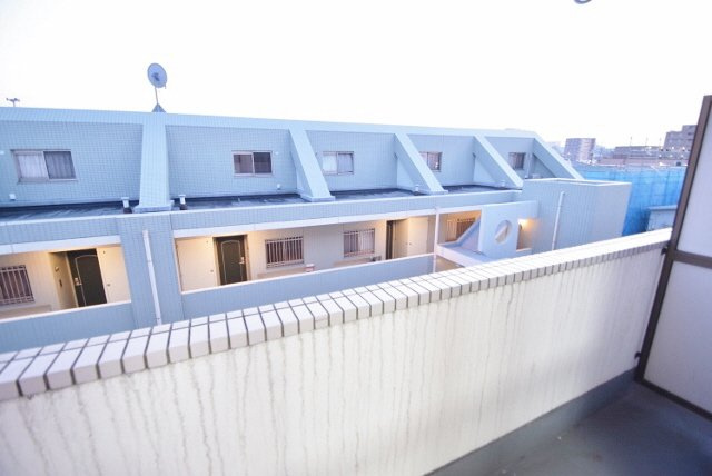 プラーティット本中山のバルコニー|バルコニー