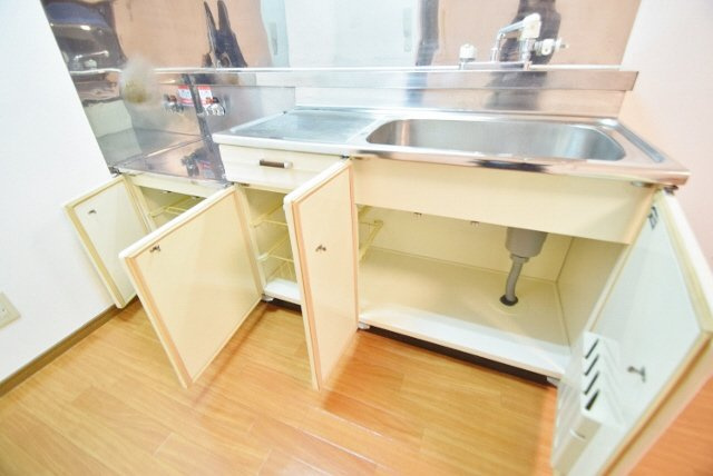 プラーティット本中山のキッチン|都市ガス