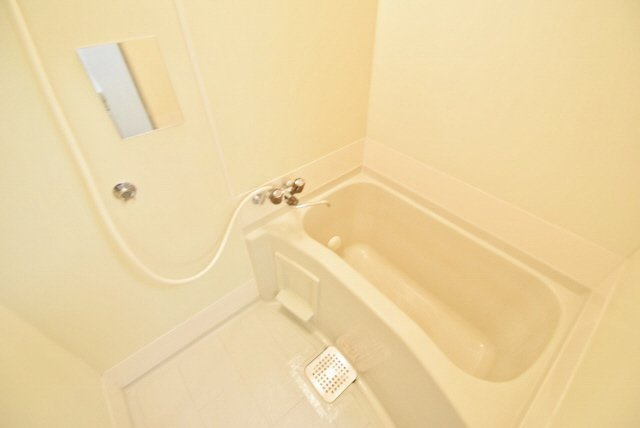 プラーティット本中山の浴室|追い焚き機能付き