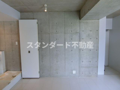 【洋室】 | アドバンス・梅田東