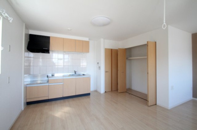 【居間・リビング】 | リバーサイドヴィラⅡ