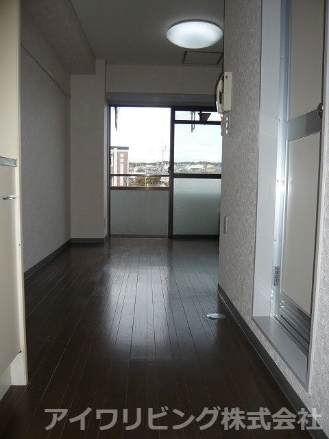 J・Kビルの玄関|【JKビル】