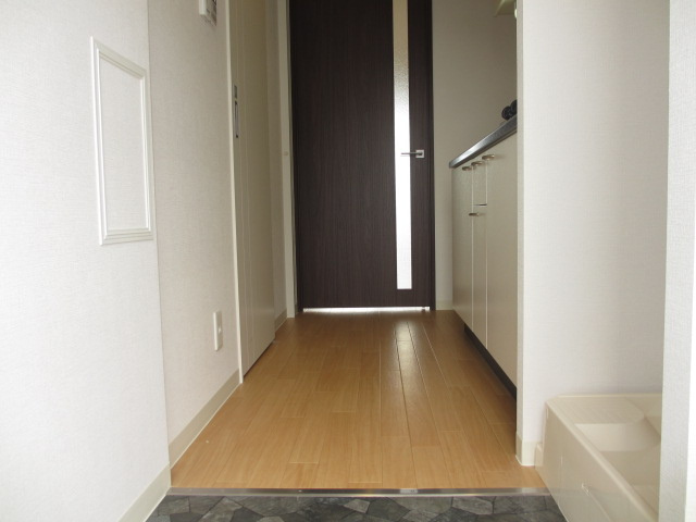 M’プラザ小阪駅前の玄関