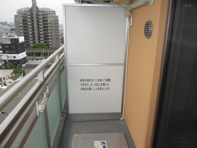 M’プラザ小阪駅前のバルコニー