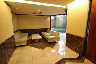 【エントランス】 | レジェンドヒルズ市ヶ谷若宮町