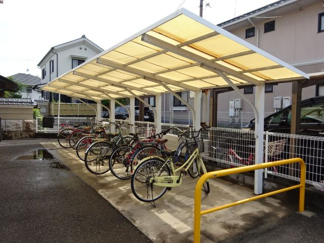 倉敷市福島のアパートのその他共用部分|自転車置き場