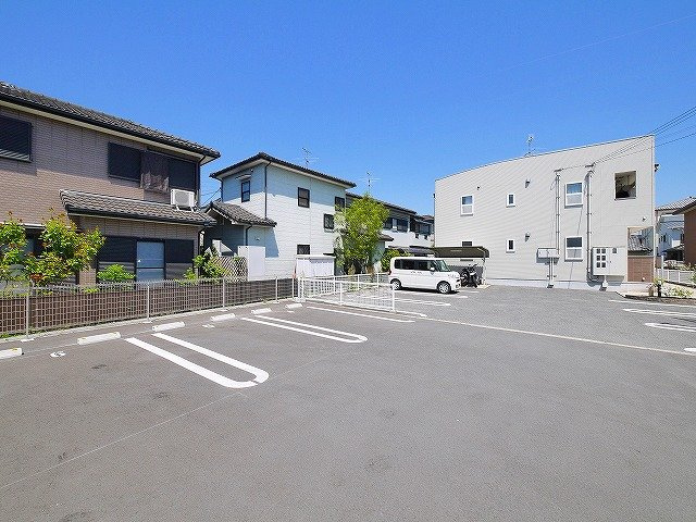 マーベラス　Ⅴの駐車場|駐車場に車を止められます