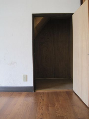 【収納】 | 岡部アパートC棟 | 階段下収納
