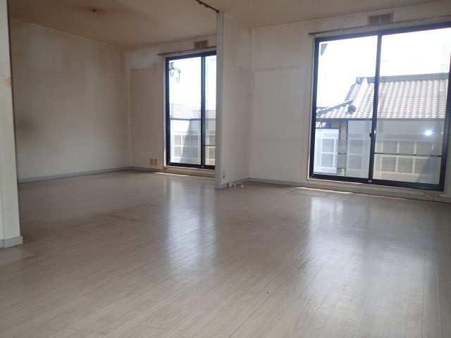 サンビレッジ原　Ｂ棟の居間・リビング