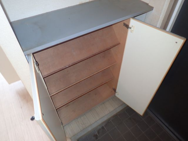 サンビレッジ原　Ｂ棟の収納