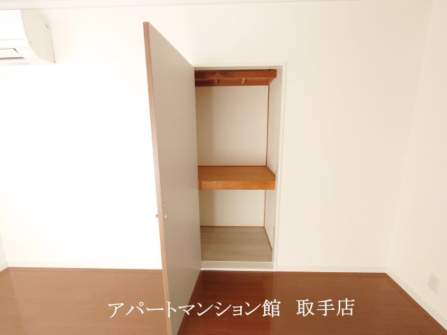 コーポセンチュリーの収納