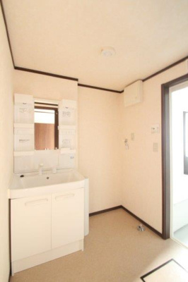 【洗面所】 | グリーンガーデンⅡA | 中々のスペースです