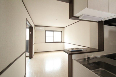 【キッチン】 | グリーンガーデンⅡA | お料理しながらテレビが見れます♪