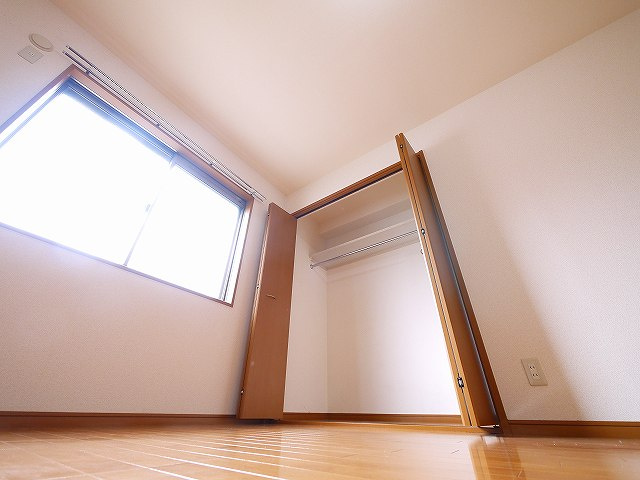 サテライトミーホB棟の収納|こまごまとしたものを収納できそうですね