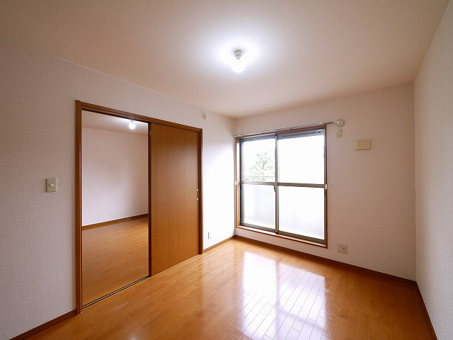 サテライトミーホBの寝室|きれいな洋室です