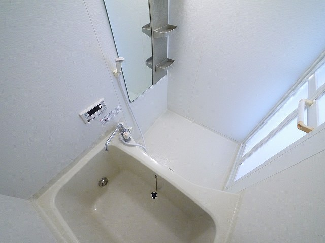 サテライトミーホBの浴室|落ち着いた空間のお風呂です