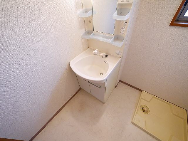 サテライトミーホBの洗面所|ゆったりとスペースのある洗面所