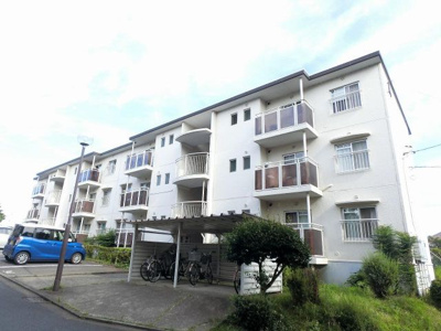 【外観】 | 富岡グリーンハイツＡ棟 | 京急本線「京急富岡」駅徒歩6分と好立地！