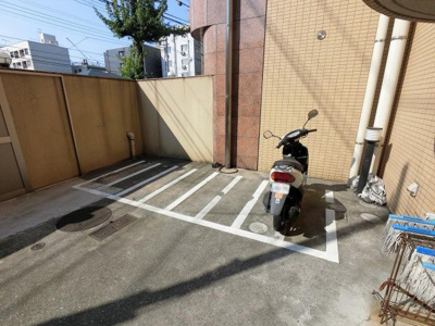 【その他共用部分】 | パール蒔田 | バイク置き場