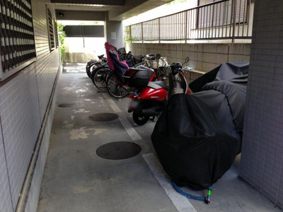 【その他共用部分】 | ベルフォーレ宮前平 | バイク置場