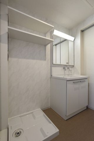 フラットBの独立洗面台