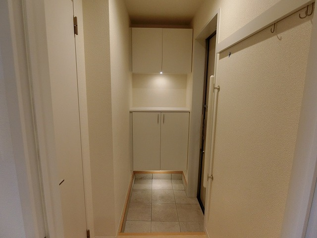【玄関】 | WEST COURT