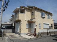 平岡町新在家貸家の画像