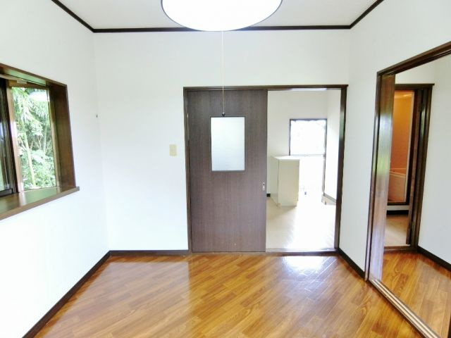 アフェールＪ森の洋室