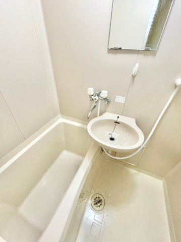 【浴室】 | トワニマンション | ※同物件別室参考写真
