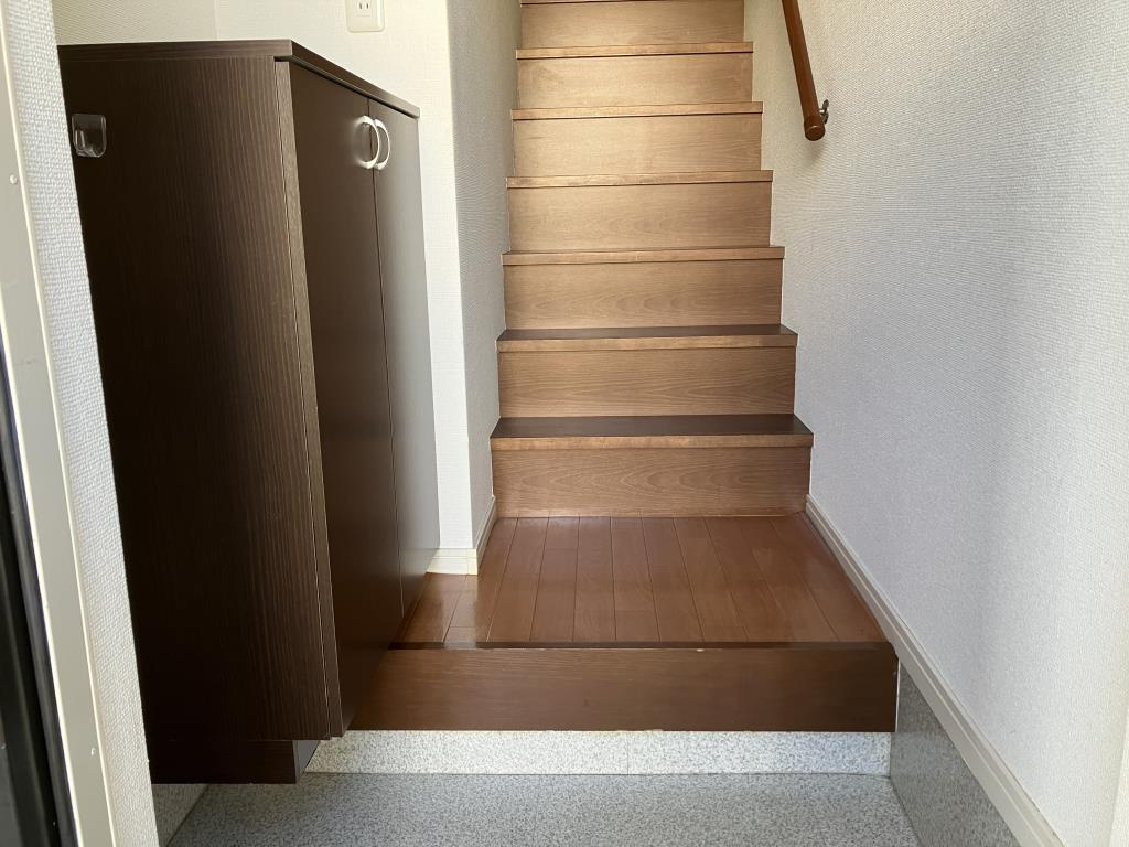 チェリーあいの玄関