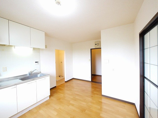 エピーメロンの居間・リビング|こちらのリビングで趣味の時間をお楽しみください