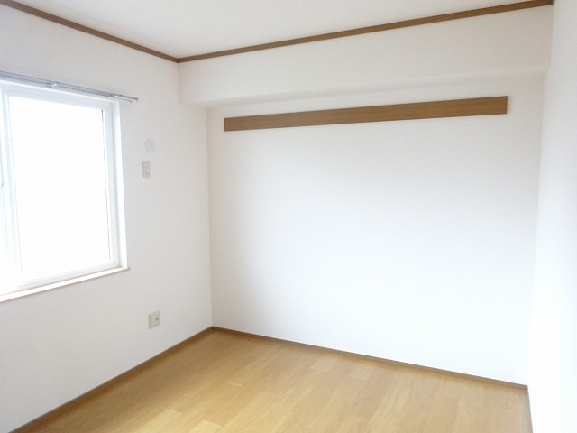 サンクレストの洋室